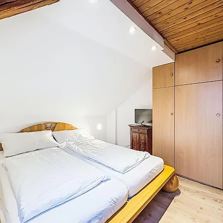 Апартаменты Ebenberghof Mit Seeblick By Interhome *